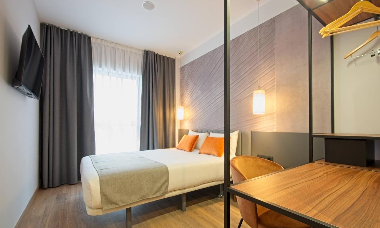Dwo Yuste Alcala Hotel Madrid Exterior photo