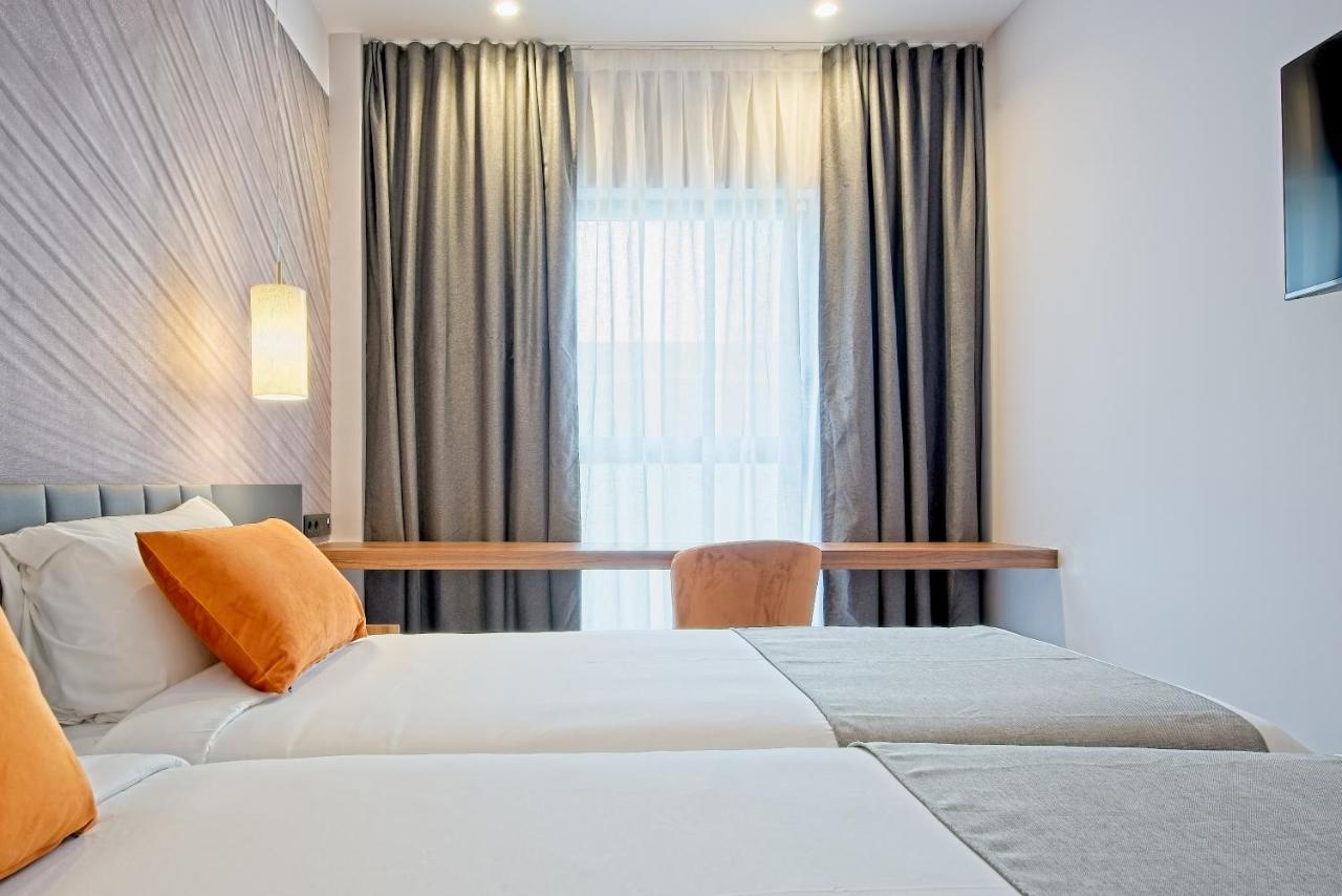 Dwo Yuste Alcala Hotel Madrid Exterior photo