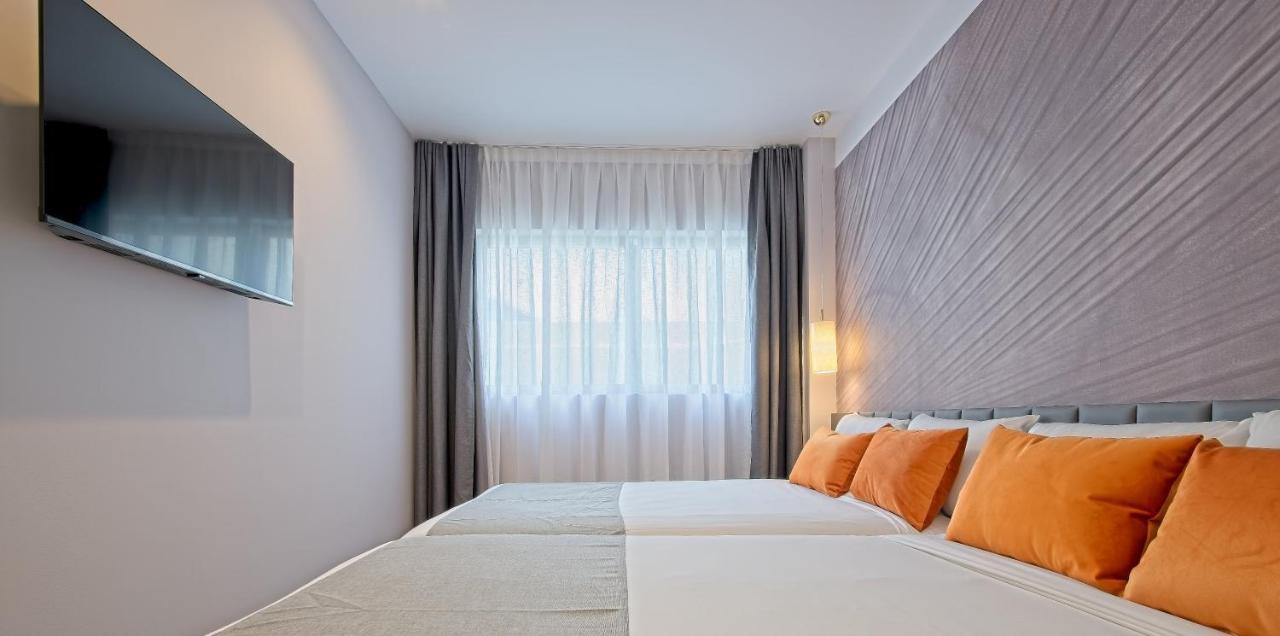 Dwo Yuste Alcala Hotel Madrid Exterior photo