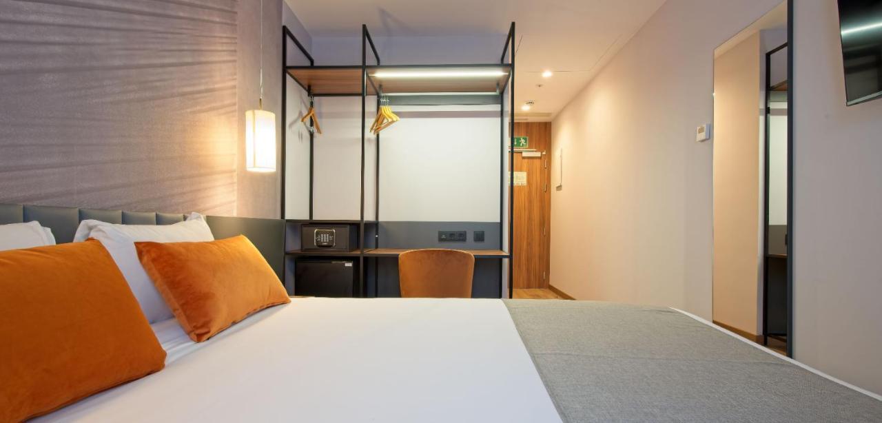 Dwo Yuste Alcala Hotel Madrid Exterior photo